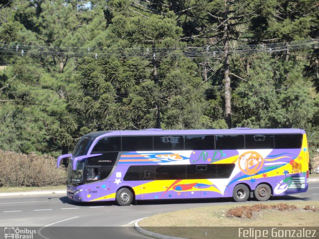 NP Turismo 2100 na cidade de Canela, Rio Grande do Sul, Brasil, por Felipe Gonzalez. ID da foto: 5766655.