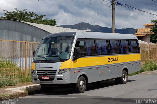 Escolares 6300 na cidade de Belo Horizonte, Minas Gerais, Brasil, por Luiz Silva. ID da foto: 5772473.