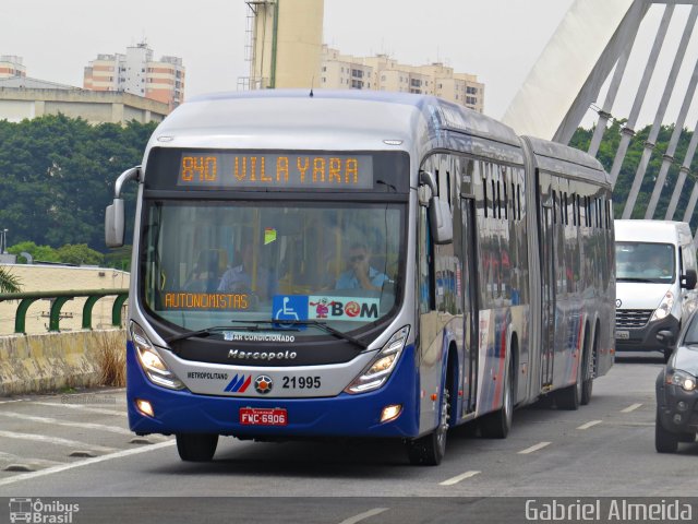 Viação Osasco 21.995 na cidade de Osasco, São Paulo, Brasil, por Gabriel Almeida. Número da foto: #5771653.