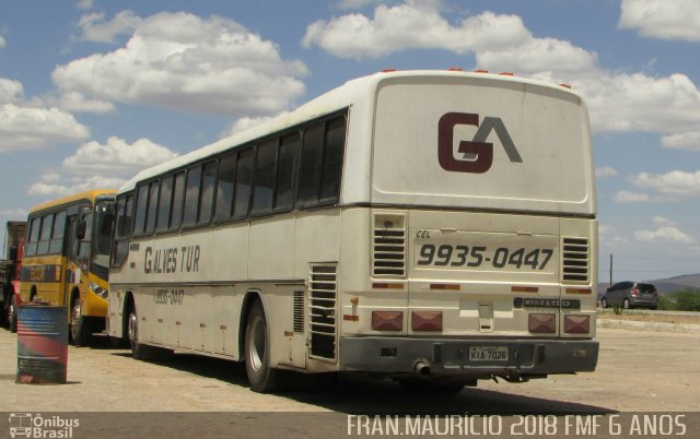 Ônibus Particulares KIA7026 na cidade de Custódia, Pernambuco, Brasil, por Francisco Mauricio Freire. ID da foto: 5774640.