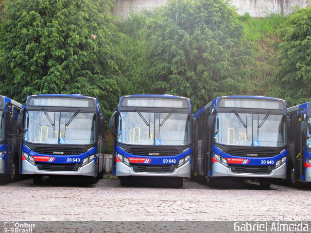 Auto Viação Urubupungá 20.642 na cidade de Osasco, São Paulo, Brasil, por Gabriel Almeida. ID da foto: 5773728.