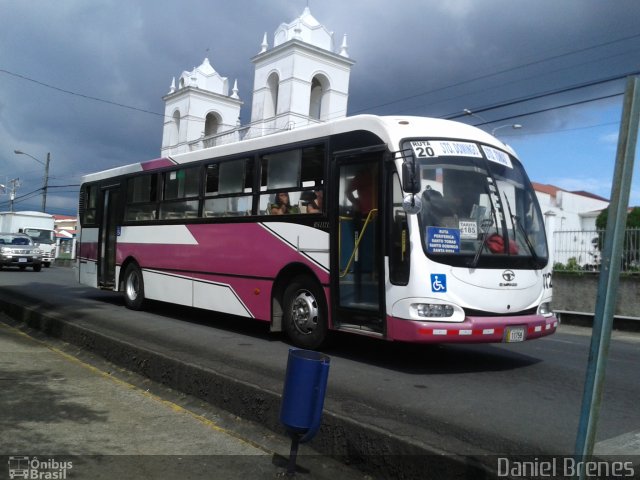 Coopana RL 112 na cidade de Santo Domingo, Santo Domingo, Heredia, Costa Rica, por Daniel Brenes. ID da foto: 5710471.