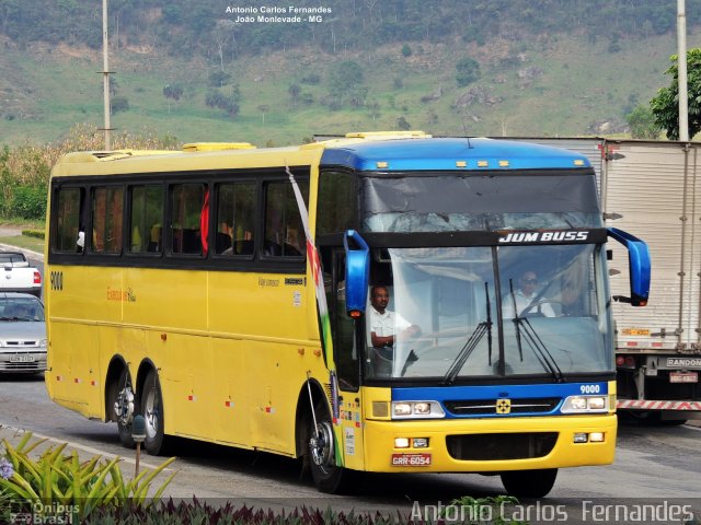 Ônibus Particulares 9000 na cidade de João Monlevade, Minas Gerais, Brasil, por Antonio Carlos Fernandes. Número da foto: #5713296.