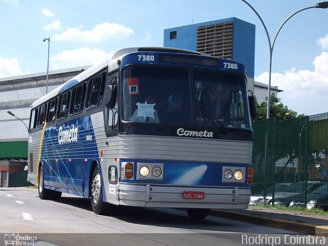 Viação Cometa 7380 na cidade de São Paulo, São Paulo, Brasil, por Rodrigo Coimbra. ID da foto: 5716255.