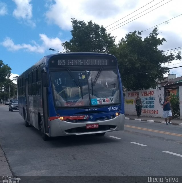 Viação Pirajuçara 11.529 na cidade de Taboão da Serra, São Paulo, Brasil, por Diego da Silva Teixeira. ID da foto: 5715149.