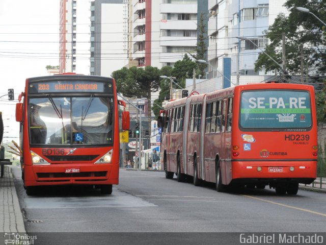 Auto Viação Redentor HD239 na cidade de Curitiba, Paraná, Brasil, por Gabriel Machado. ID da foto: 5725947.