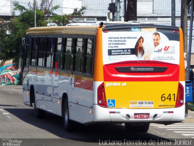 Empresa Metropolitana 641 na cidade de Recife, Pernambuco, Brasil, por Luciano Ferreira de Lima Júnior. Número da foto: #5775748.