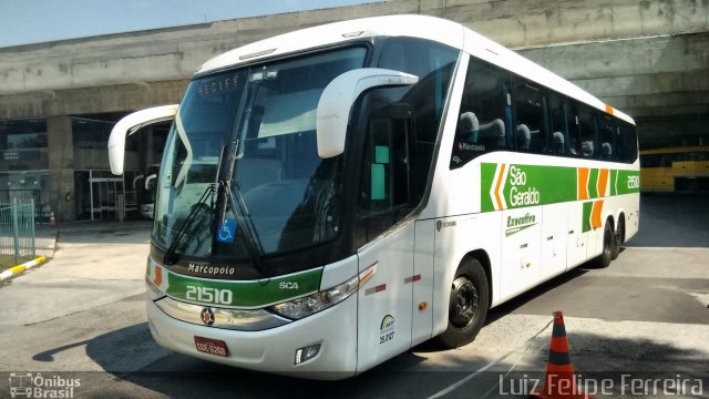 Cia. São Geraldo de Viação 21510 na cidade de Curitiba, Paraná, Brasil, por Luiz Felipe Ferreira. ID da foto: 5776044.