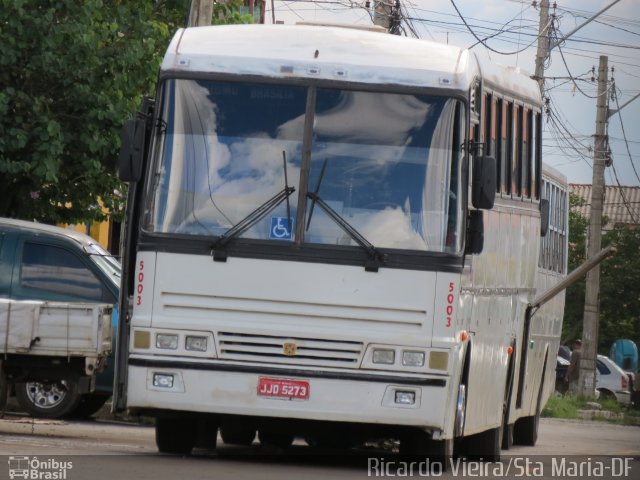 Ônibus Particulares 5003 na cidade de Santa Maria, Distrito Federal, Brasil, por Ricardo Vieira. Número da foto: #5777768.