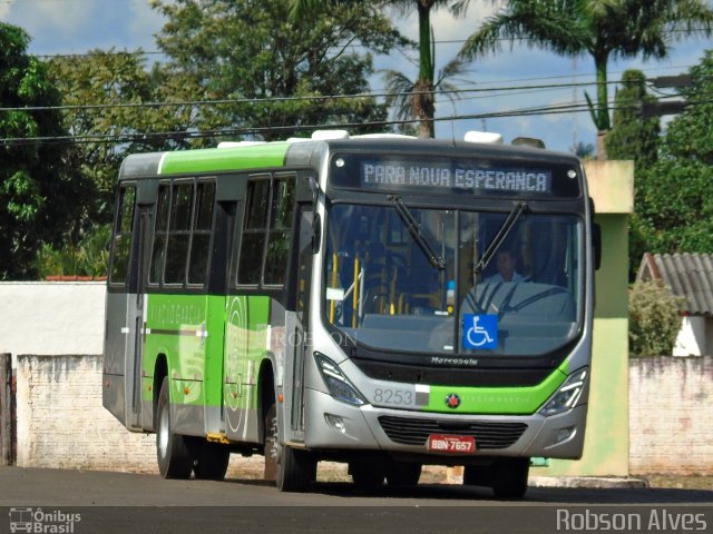 Viação Garcia 8253 na cidade de Paranavaí, Paraná, Brasil, por Robson Alves. ID da foto: 5800454.