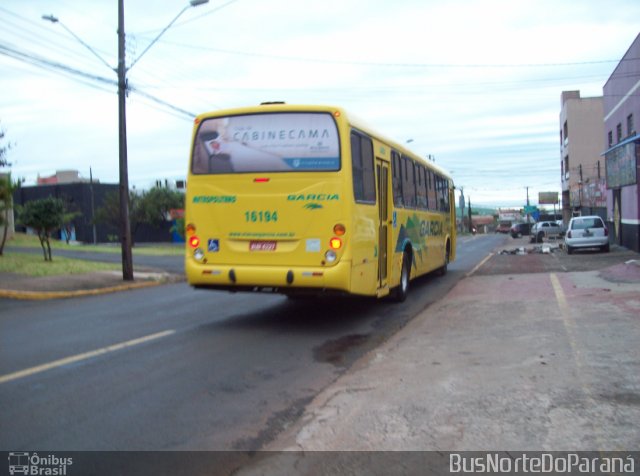 Viação Garcia 16194 na cidade de Apucarana, Paraná, Brasil, por Josino Vieira. Número da foto: #5802126.