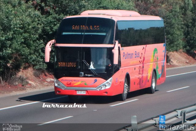 Pullman Bus 413 na cidade de Santiago, Santiago, Metropolitana de Santiago, Chile, por Rodrigo Barraza. ID da foto: 5805524.