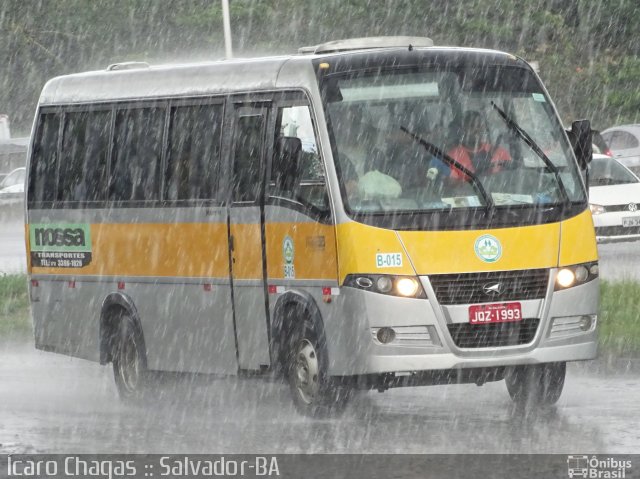 Ônibus Particulares B-015 na cidade de Salvador, Bahia, Brasil, por Ícaro Chagas. ID da foto: 5806833.