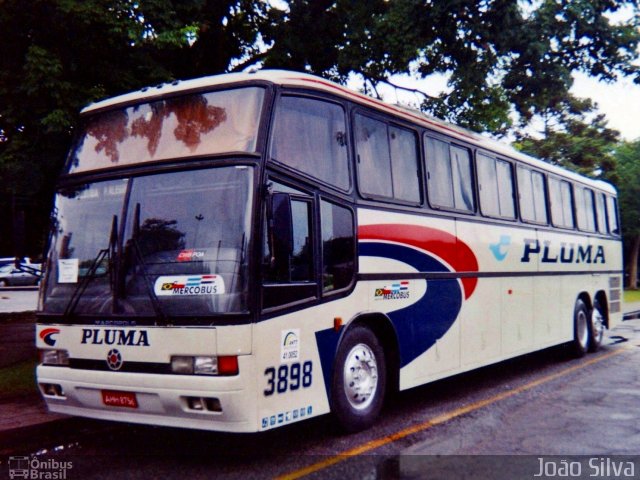 Pluma Conforto e Turismo 3898 na cidade de Curitiba, Paraná, Brasil, por João Silva. ID da foto: 5810441.