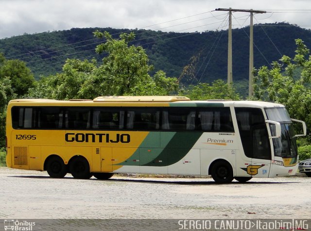 Empresa Gontijo de Transportes 12695 na cidade de Itaobim, Minas Gerais, Brasil, por Sérgio Augusto Braga Canuto. ID da foto: 5816254.