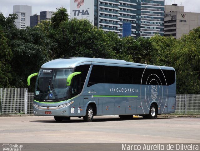 Viação Garcia 8104 na cidade de Curitiba, Paraná, Brasil, por Marco Aurélio de Oliveira. Número da foto: #5818937.