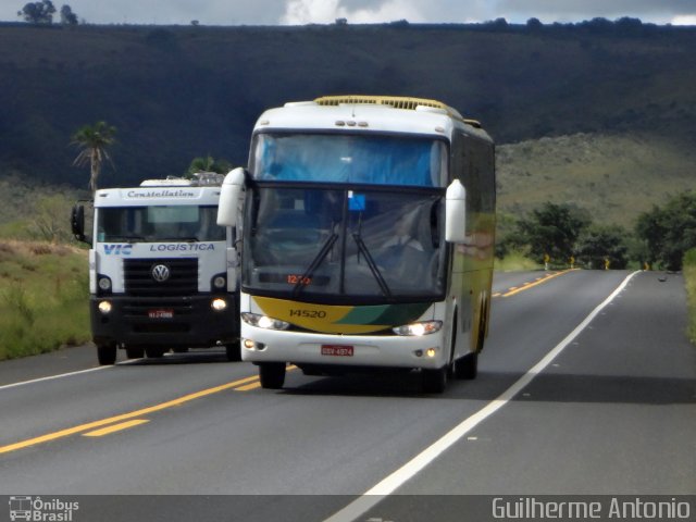 Empresa Gontijo de Transportes 14520 na cidade de Serra do Salitre, Minas Gerais, Brasil, por Guilherme Antonio. Número da foto: #5833786.