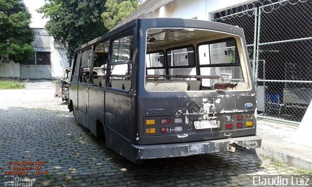 Exército Brasileiro 03 . 3 . 0 200 na cidade de Rio de Janeiro, Rio de Janeiro, Brasil, por Claudio Luiz. Número da foto: #5836598.