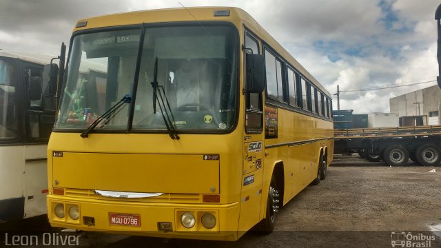 Ônibus Particulares 0796 na cidade de Caruaru, Pernambuco, Brasil, por Leon Oliver. ID da foto: 5838556.