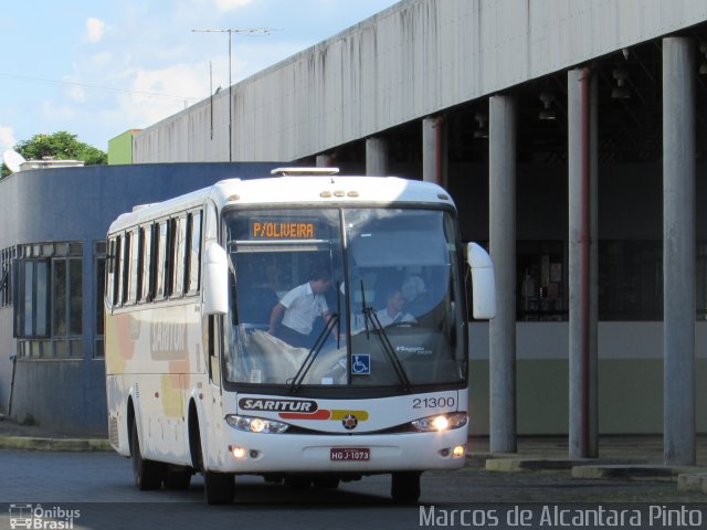 Saritur - Santa Rita Transporte Urbano e Rodoviário 21300 na cidade de Campo Belo, Minas Gerais, Brasil, por Marcos de Alcantara Pinto. ID da foto: 5839568.