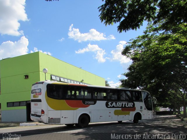 Saritur - Santa Rita Transporte Urbano e Rodoviário 21300 na cidade de Campo Belo, Minas Gerais, Brasil, por Marcos de Alcantara Pinto. Número da foto: #5839588.