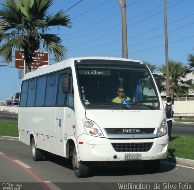 Ônibus Particulares 6828 na cidade de Vitória, Espírito Santo, Brasil, por Wellington da Silva Felix. Número da foto: #5842681.