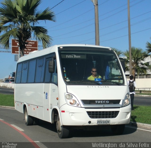 Ônibus Particulares 6828 na cidade de Vitória, Espírito Santo, Brasil, por Wellington  da Silva Felix. ID da foto: 5842681.