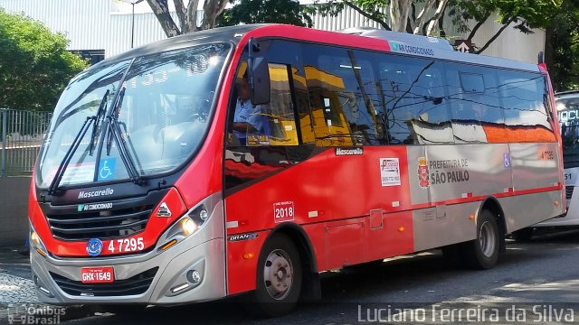 Pêssego Transportes 4 7295 na cidade de São Paulo, São Paulo, Brasil, por Luciano Ferreira da Silva. ID da foto: 5845440.