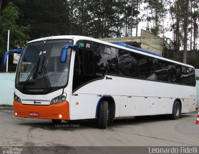 Ônibus Particulares 8944 na cidade de São Paulo, São Paulo, Brasil, por Leonardo Fidelli. ID da foto: 5844077.