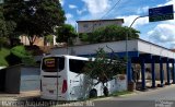 Saritur - Santa Rita Transporte Urbano e Rodoviário 8000 na cidade de Divinolândia de Minas, Minas Gerais, Brasil, por Marcelo Augusto. Número da foto: #:id.