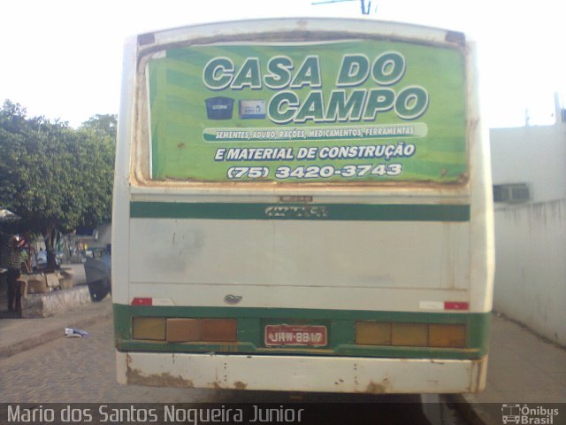 Ônibus Particulares 8817 na cidade de Entre Rios, Bahia, Brasil, por Mario dos Santos Nogueira Junior. Número da foto: #5786504.