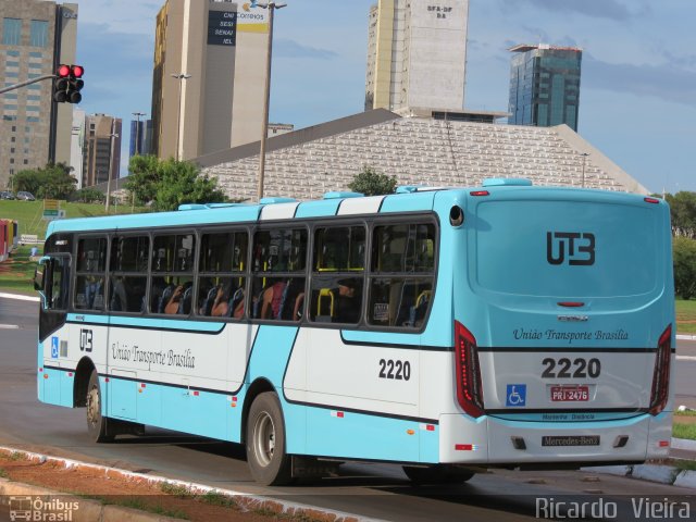 UTB - União Transporte Brasília 2220 na cidade de Brasília, Distrito Federal, Brasil, por Ricardo Vieira. Número da foto: #5786852.