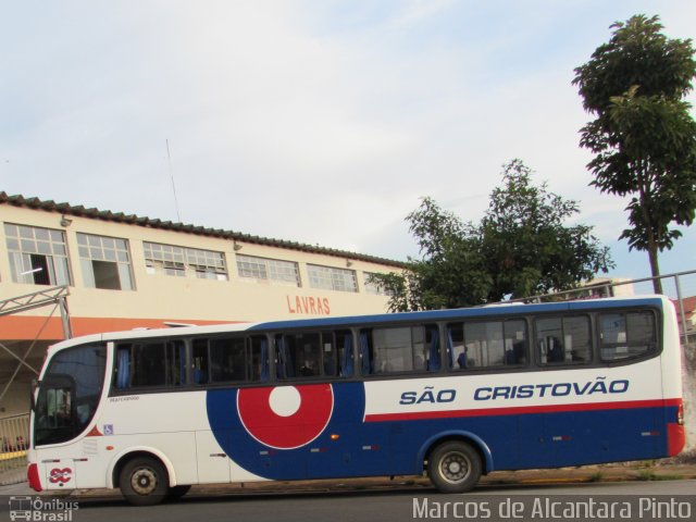 Viação São Cristóvão 2310 na cidade de Lavras, Minas Gerais, Brasil, por Marcos de Alcantara Pinto. Número da foto: #5785285.