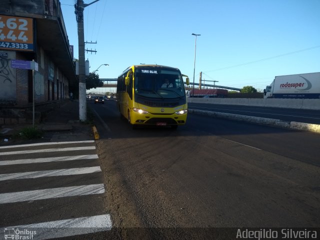 Turis Silva 2257 na cidade de Canoas, Rio Grande do Sul, Brasil, por Adegildo Silveira. Número da foto: #5791625.