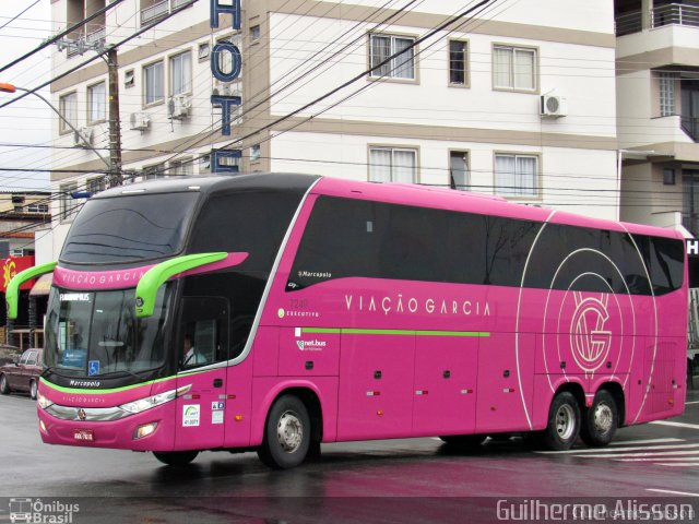 Viação Garcia 7249 na cidade de Balneário Camboriú, Santa Catarina, Brasil, por Guilherme Alisson. Número da foto: #5791366.