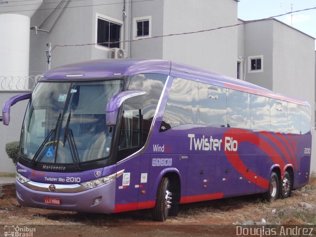 Twister Rio Transporte e Turismo 2010 na cidade de Trindade, Goiás, Brasil, por Douglas Andrez. Número da foto: #5790975.