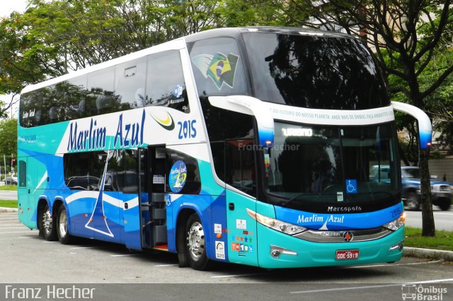 Marlim Azul Turismo 2015 na cidade de Vitória, Espírito Santo, Brasil, por Franz Hecher. ID da foto: 5792252.