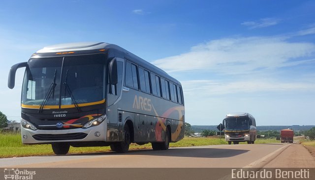 Ônibus Particulares SN na cidade de Comodoro, Mato Grosso, Brasil, por Eduardo Benetti . Número da foto: #5794594.