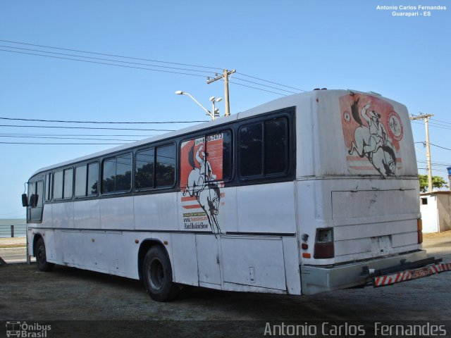 Motorhomes 2967 na cidade de Guarapari, Espírito Santo, Brasil, por Antonio Carlos Fernandes. ID da foto: 5794287.