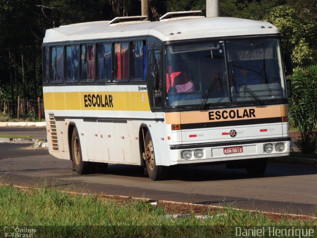 Escolares 0612 na cidade de Rio Verde, Goiás, Brasil, por Daniel Henrique. Número da foto: #5846842.