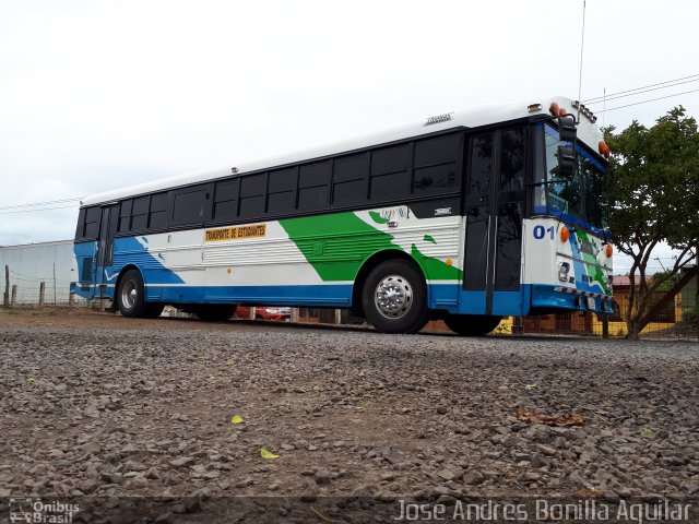 Tracasa  na cidade de , por Jose Andres Bonilla Aguilar. ID da foto: 5871694.