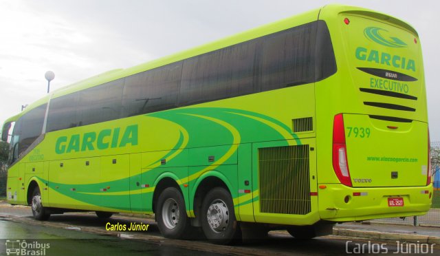 Viação Garcia 7939 na cidade de Goiânia, Goiás, Brasil, por Carlos Júnior. Número da foto: #5873393.