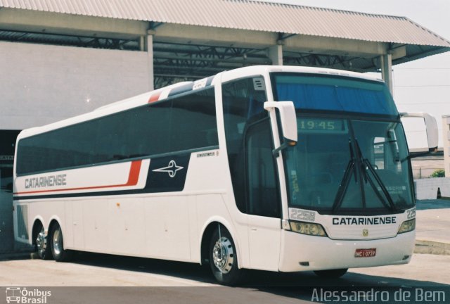 Auto Viação Catarinense 2258 na cidade de São Paulo, São Paulo, Brasil, por Alessandro de Bem Barros. Número da foto: #5872979.