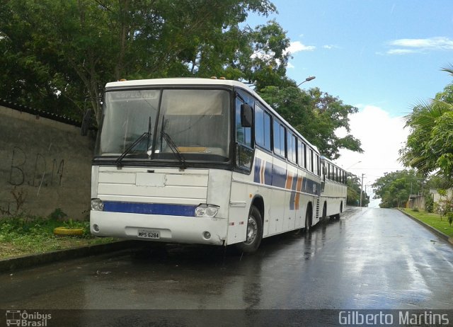Ônibus Particulares 120 na cidade de Serra, Espírito Santo, Brasil, por Gilberto Martins. Número da foto: #5875695.
