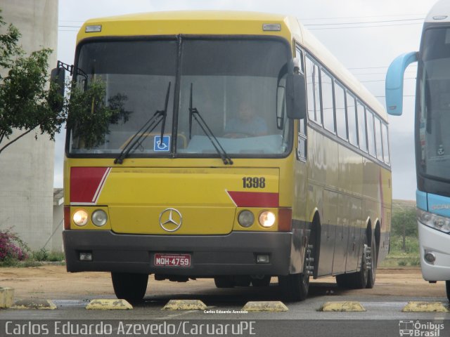 Robson Viagem e Turismo 1398 na cidade de Caruaru, Pernambuco, Brasil, por Carlos Eduardo Azevedo. ID da foto: 5880148.