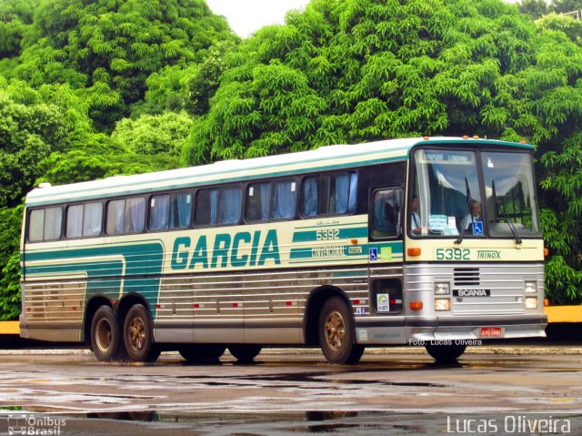Viação Garcia 5392 na cidade de Londrina, Paraná, Brasil, por Lucas Oliveira . Número da foto: #5884396.