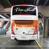 Viação Vale do Tietê 818 na cidade de São Paulo, São Paulo, Brasil, por Michel Nowacki. Número da foto: #5884647.