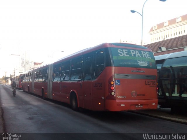 Araucária Transportes Coletivos LE708 na cidade de Curitiba, Paraná, Brasil, por Wericson Silva. Número da foto: #5893616.