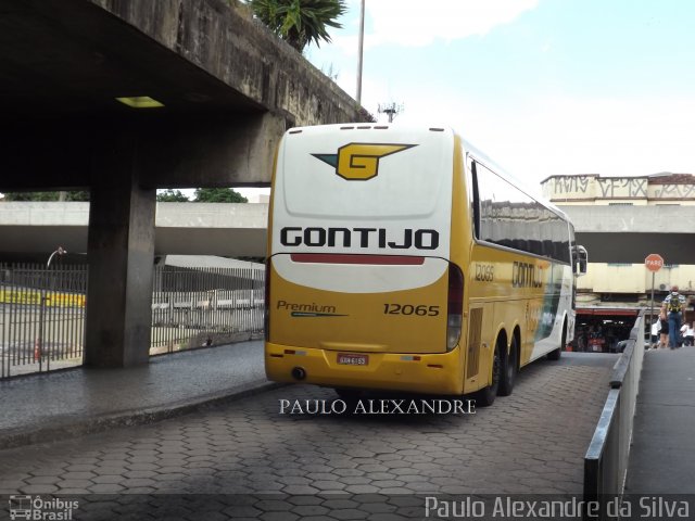 Empresa Gontijo de Transportes 12065 na cidade de Belo Horizonte, Minas Gerais, Brasil, por Paulo Alexandre da Silva. ID da foto: 5894514.