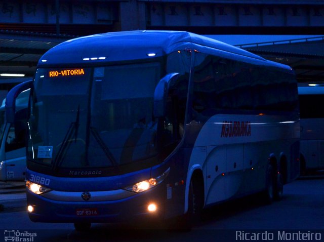 Viação Águia Branca 31880 na cidade de Rio de Janeiro, Rio de Janeiro, Brasil, por Ricardo Silva Monteiro. Número da foto: #5899086.